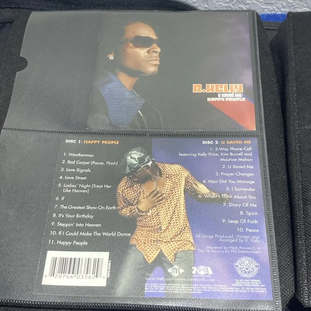 Cd Case With 40 CDs Atlantic Soundgear ZipUp Binder Carry Case